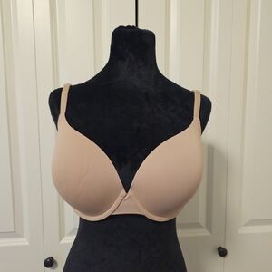 Victoria Secret Light Beige Bra 2 Way Padded Underwire SZ 40C